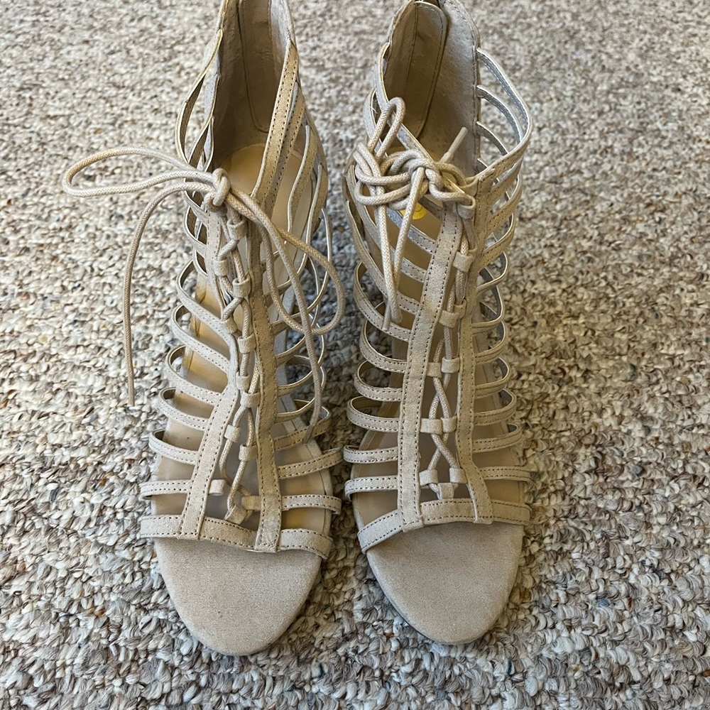 Women's Lace-Up Beige Heels